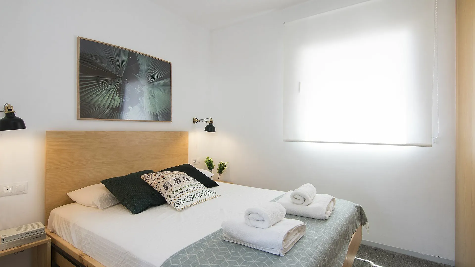 Chezmoihomes Granada Central Penthouse 0*,