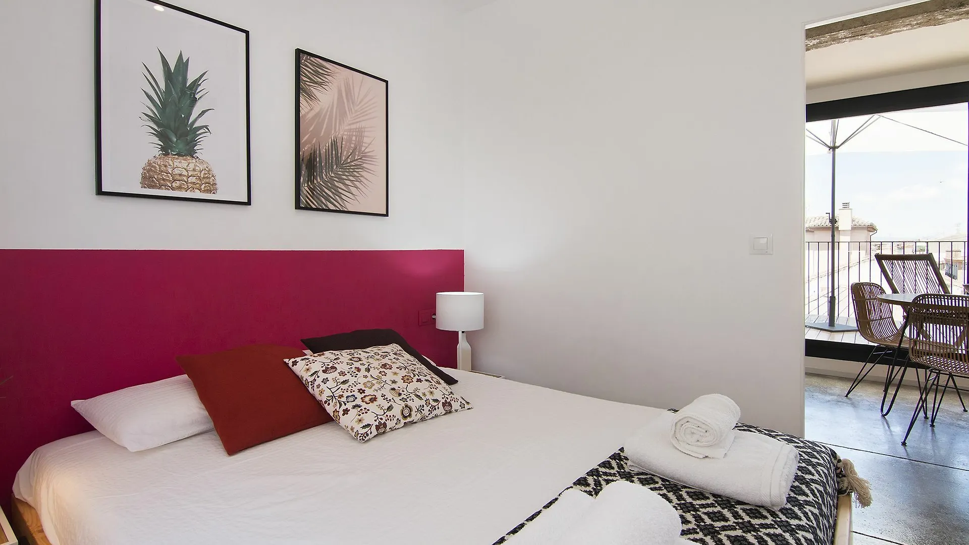 Chezmoihomes Granada Central Penthouse 0*,